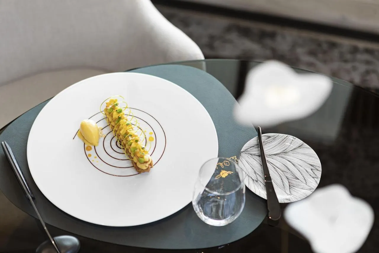 *****  Hotel Le Chabichou Куршевель Франция